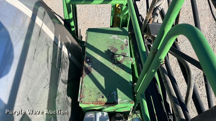 image for item ED2363 2013 John Deere 4730 sprayer