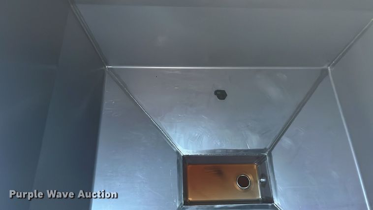 image for item ED2363 2013 John Deere 4730 sprayer