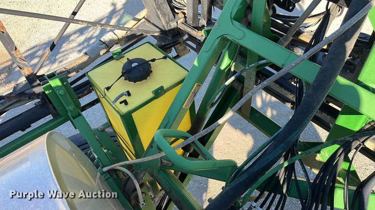 image for item ED2363 2013 John Deere 4730 sprayer
