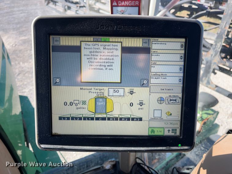 image for item ED2363 2013 John Deere 4730 sprayer