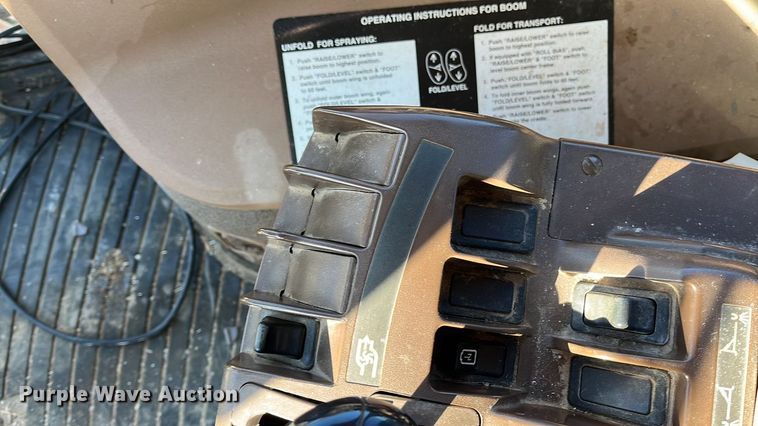 image for item ED2363 2013 John Deere 4730 sprayer