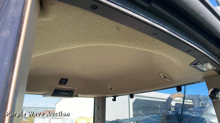 image for item ED2363 2013 John Deere 4730 sprayer