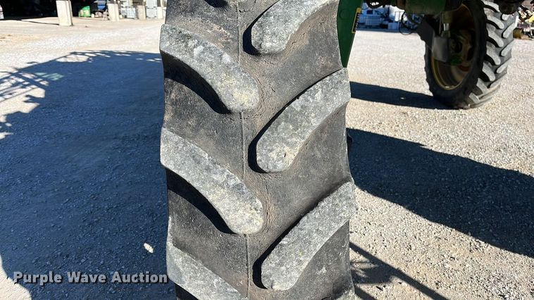 image for item ED2363 2013 John Deere 4730 sprayer