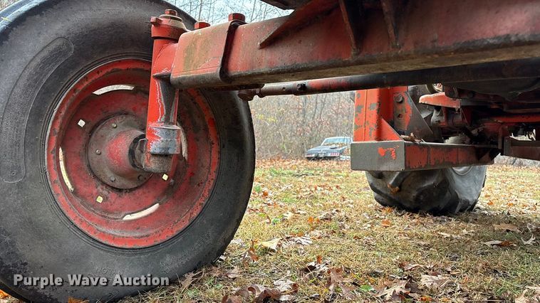 image for item ED2388 Case 990 tractor