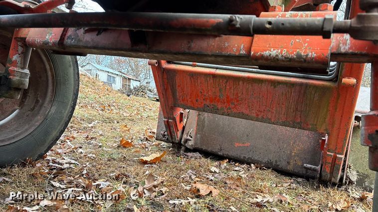 image for item ED2388 Case 990 tractor