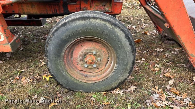 image for item ED2388 Case 990 tractor