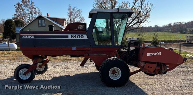 image for item ED2394 Hesston 8400 swather / windrower