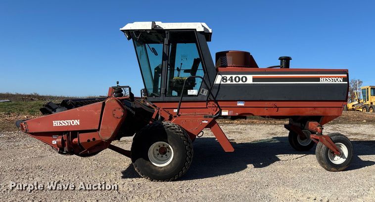 image for item ED2394 Hesston 8400 swather / windrower