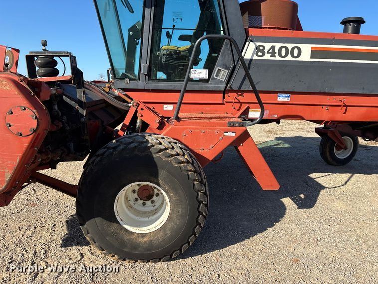 image for item ED2394 Hesston 8400 swather / windrower