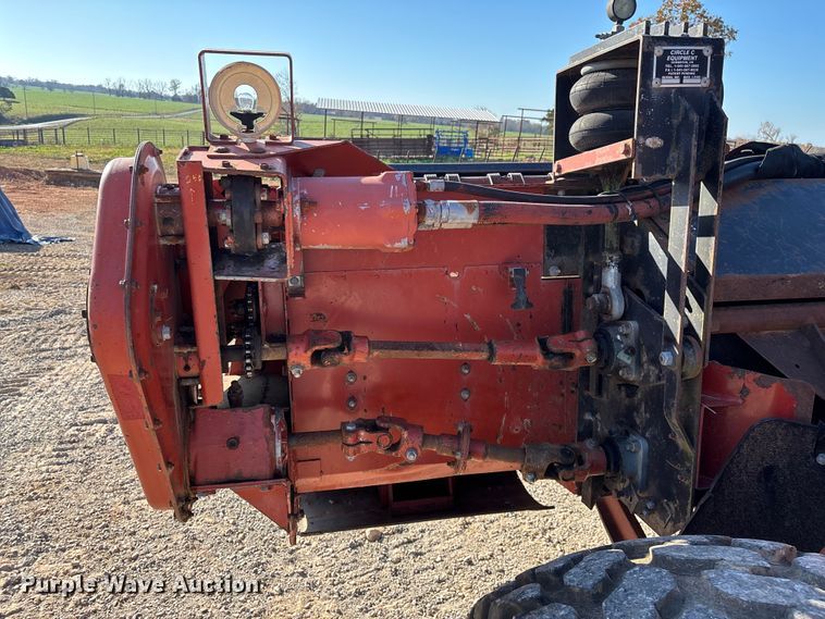 image for item ED2394 Hesston 8400 swather / windrower