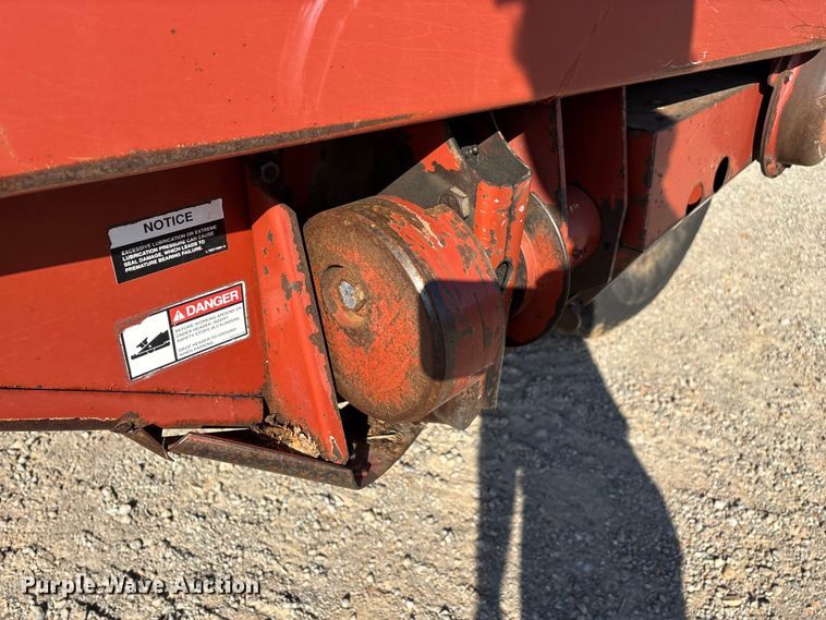 image for item ED2394 Hesston 8400 swather / windrower