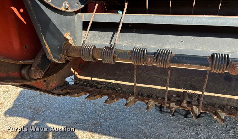 image for item ED2394 Hesston 8400 swather / windrower