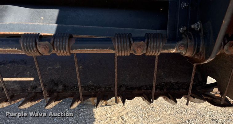 image for item ED2394 Hesston 8400 swather / windrower