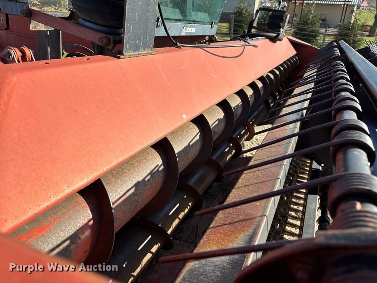 image for item ED2394 Hesston 8400 swather / windrower