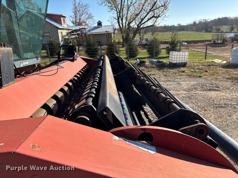 image for item ED2394 Hesston 8400 swather / windrower