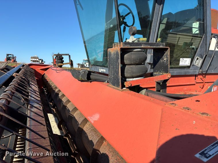 image for item ED2394 Hesston 8400 swather / windrower