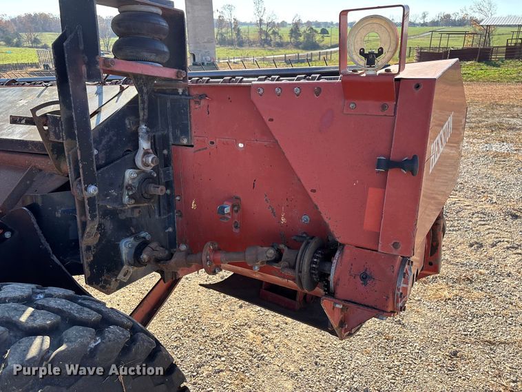 image for item ED2394 Hesston 8400 swather / windrower