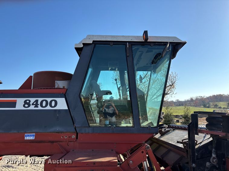 image for item ED2394 Hesston 8400 swather / windrower