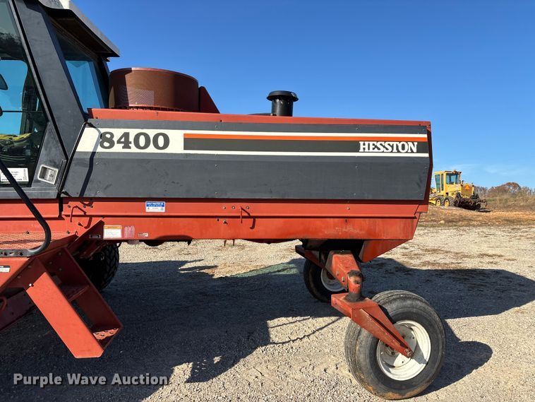 image for item ED2394 Hesston 8400 swather / windrower