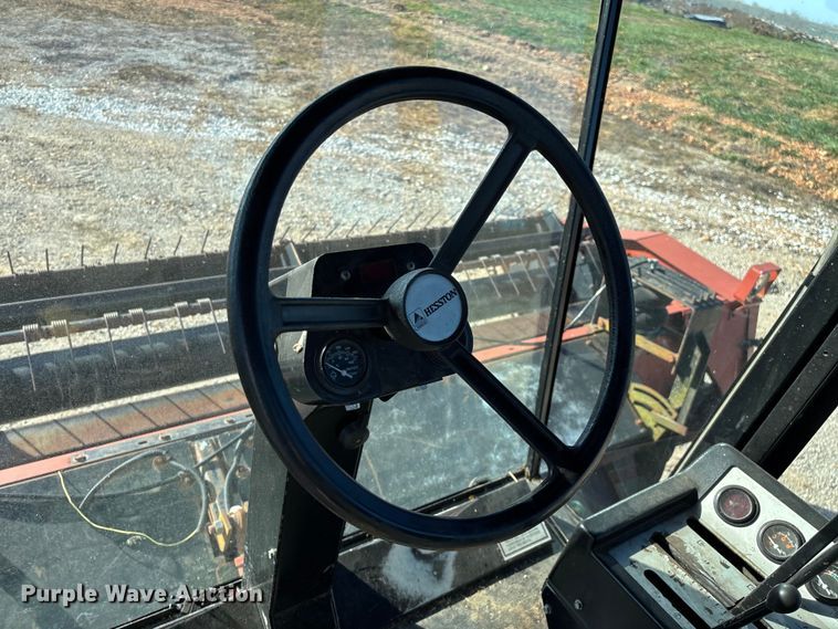 image for item ED2394 Hesston 8400 swather / windrower