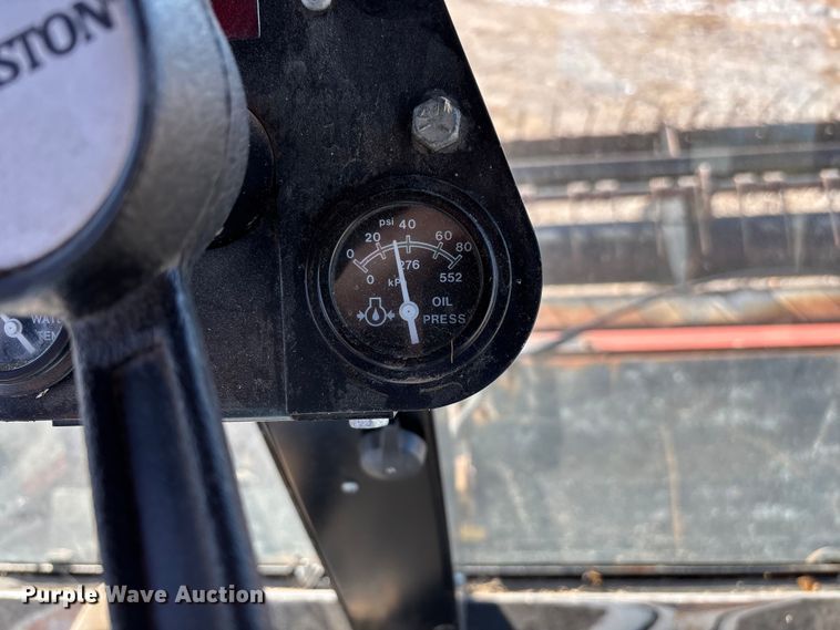 image for item ED2394 Hesston 8400 swather / windrower