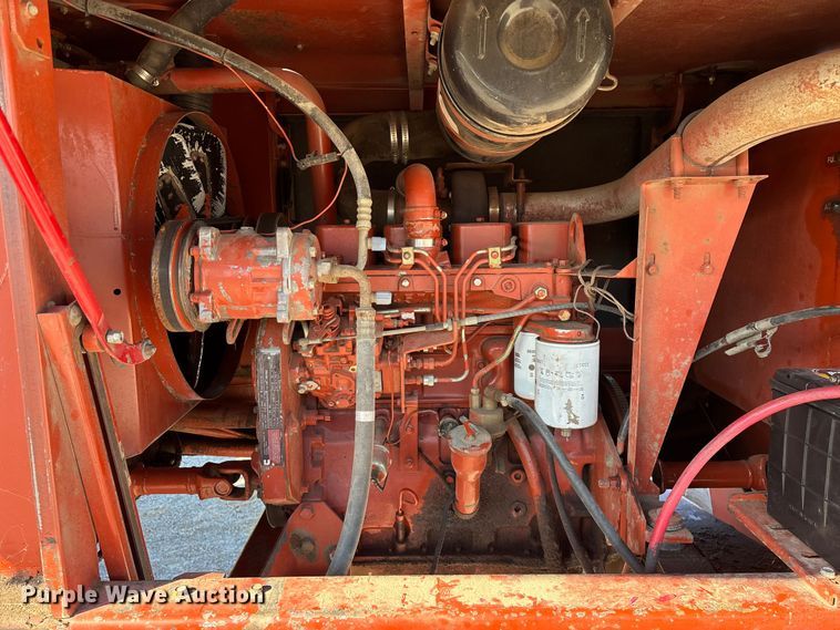 image for item ED2394 Hesston 8400 swather / windrower