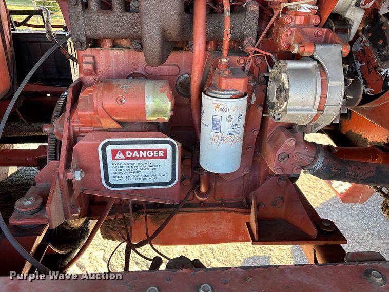 image for item ED2394 Hesston 8400 swather / windrower