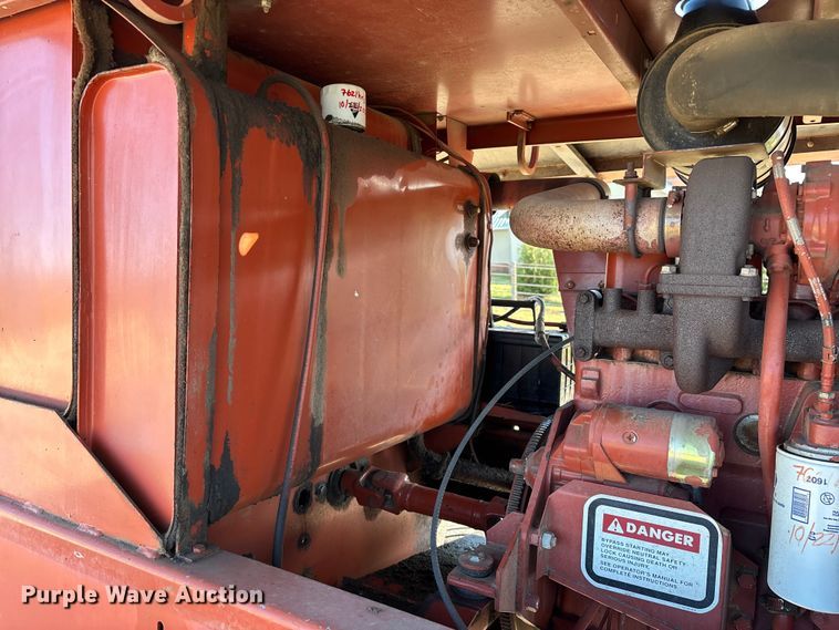 image for item ED2394 Hesston 8400 swather / windrower