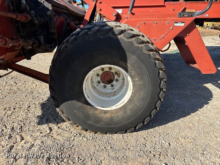 image for item ED2394 Hesston 8400 swather / windrower