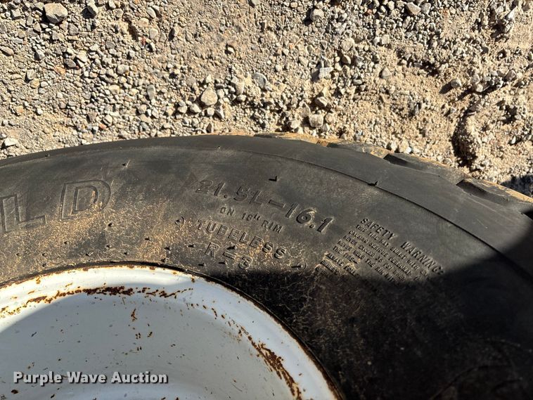 image for item ED2394 Hesston 8400 swather / windrower