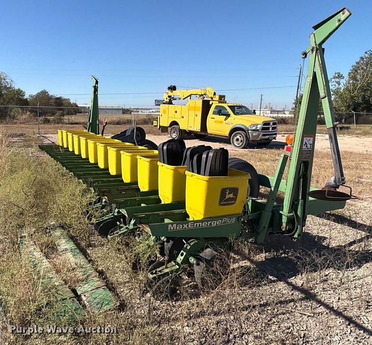 image for item ED4991 John Deere 1780 planter