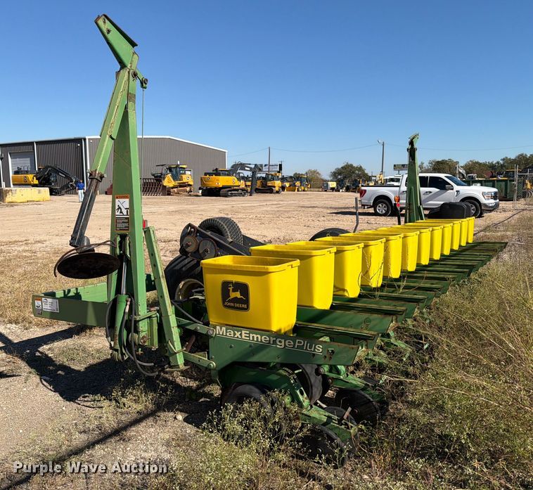image for item ED4991 John Deere 1780 planter