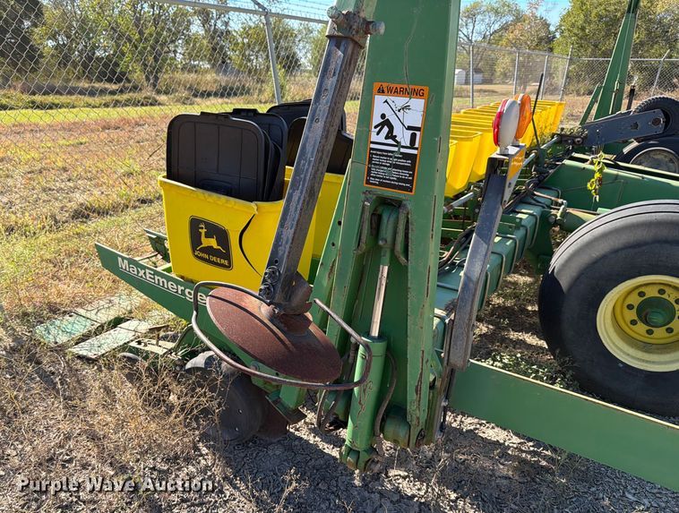 image for item ED4991 John Deere 1780 planter