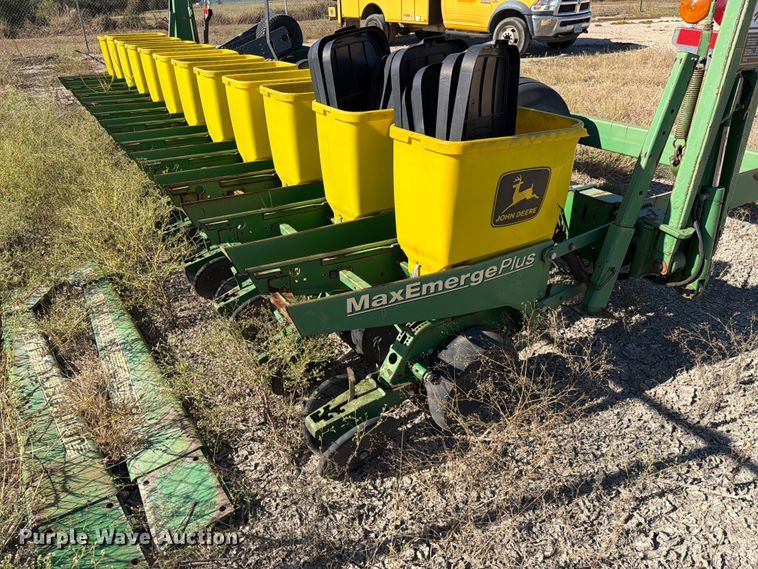 image for item ED4991 John Deere 1780 planter