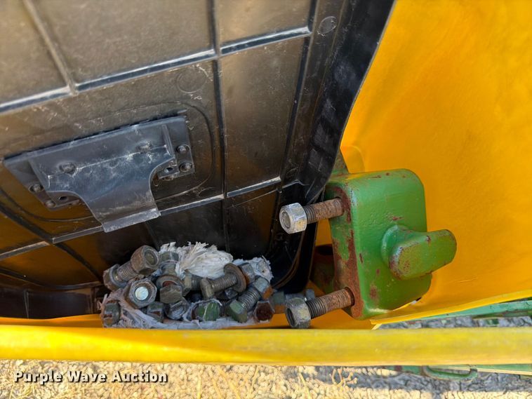 image for item ED4991 John Deere 1780 planter