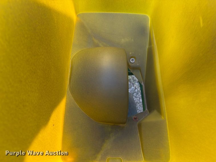 image for item ED4991 John Deere 1780 planter