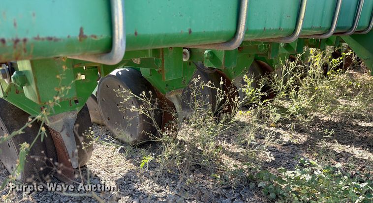 image for item ED4991 John Deere 1780 planter