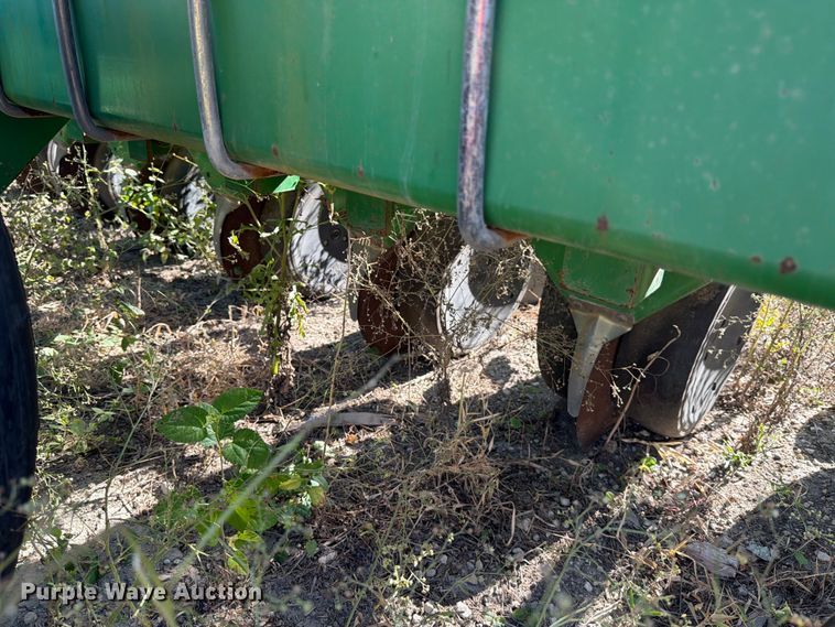 image for item ED4991 John Deere 1780 planter