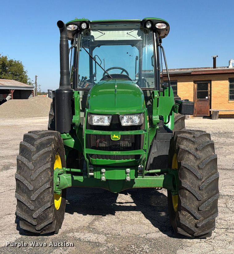 image for item ED5000 2022 John Deere 5115M MFWD tractor