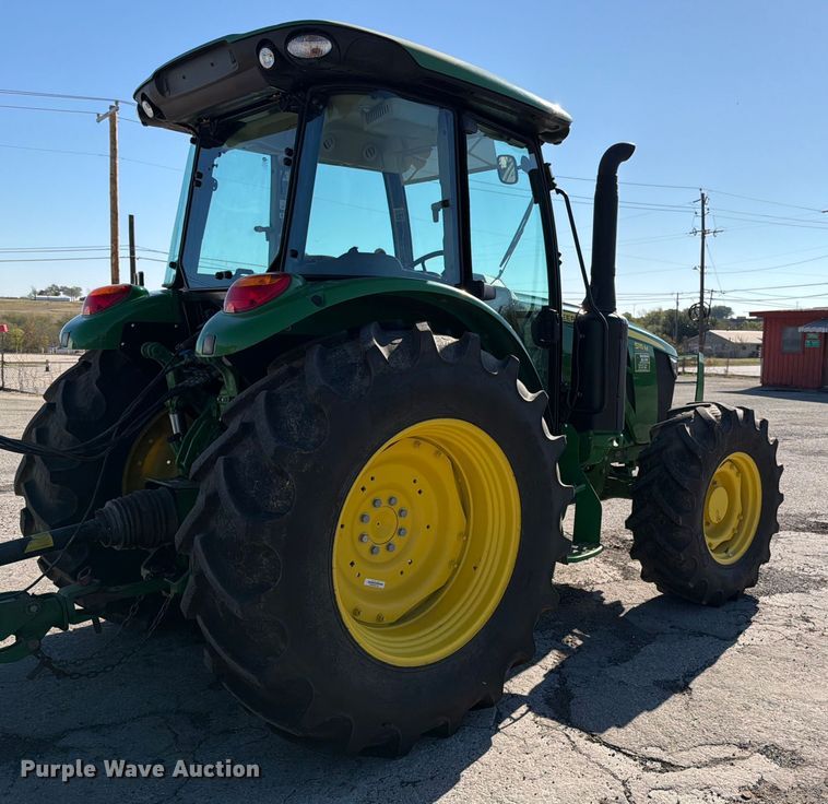 image for item ED5000 2022 John Deere 5115M MFWD tractor