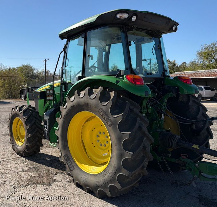 image for item ED5000 2022 John Deere 5115M MFWD tractor