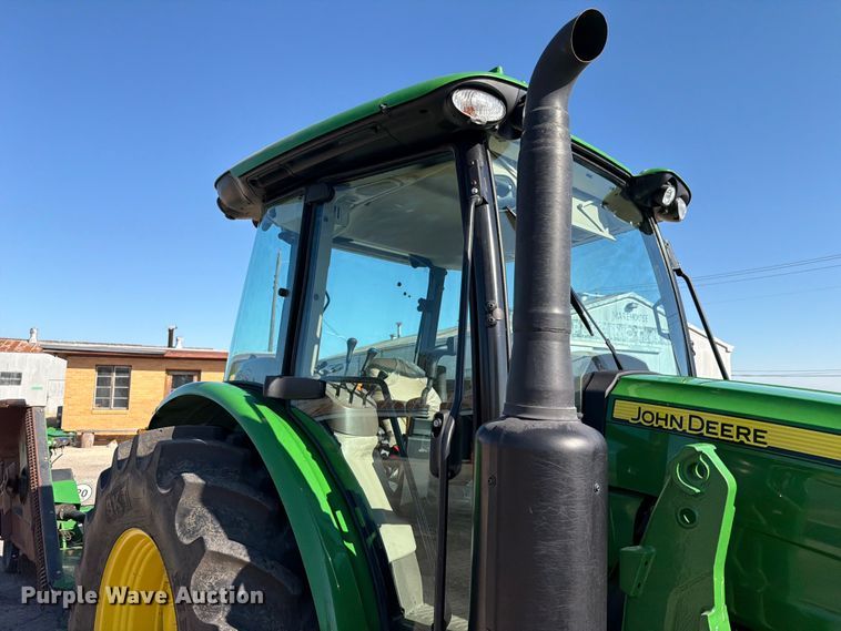 image for item ED5000 2022 John Deere 5115M MFWD tractor