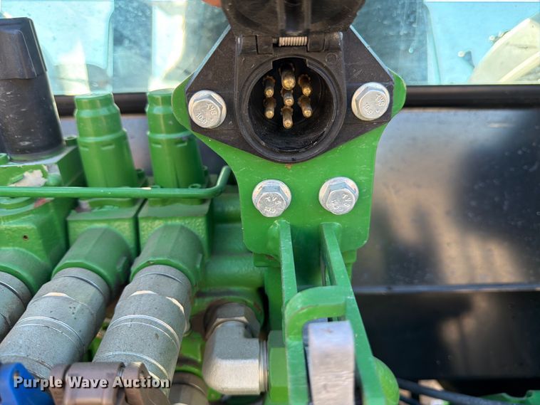 image for item ED5000 2022 John Deere 5115M MFWD tractor