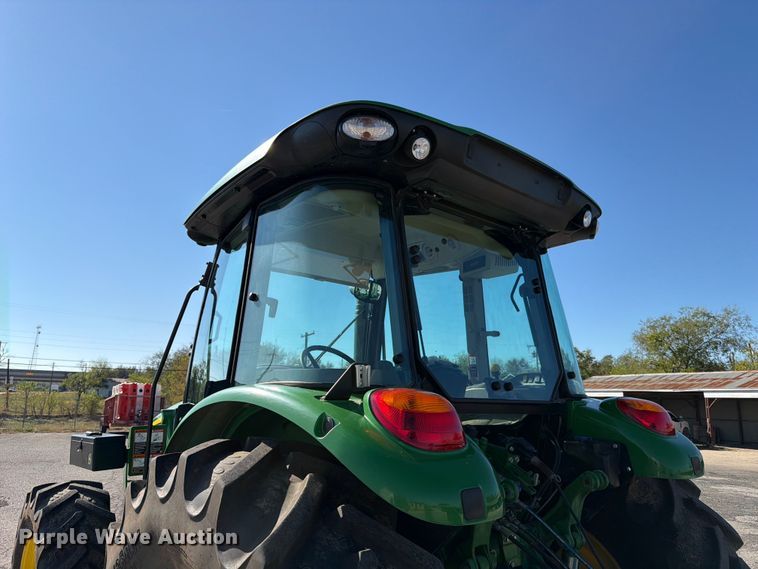 image for item ED5000 2022 John Deere 5115M MFWD tractor