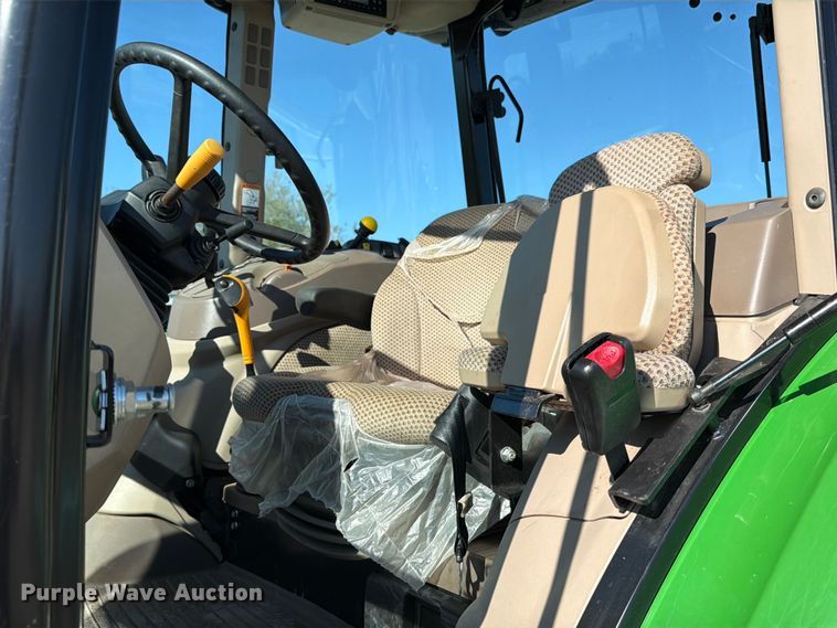 image for item ED5000 2022 John Deere 5115M MFWD tractor