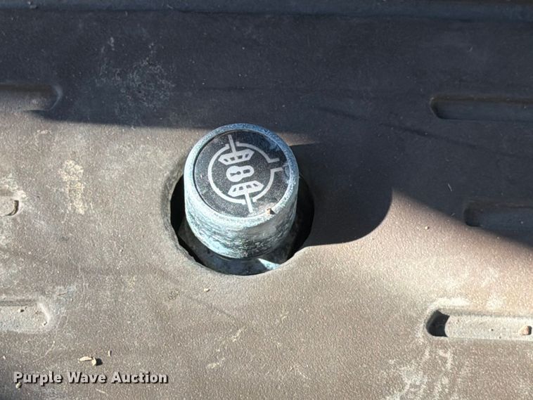 image for item ED5000 2022 John Deere 5115M MFWD tractor