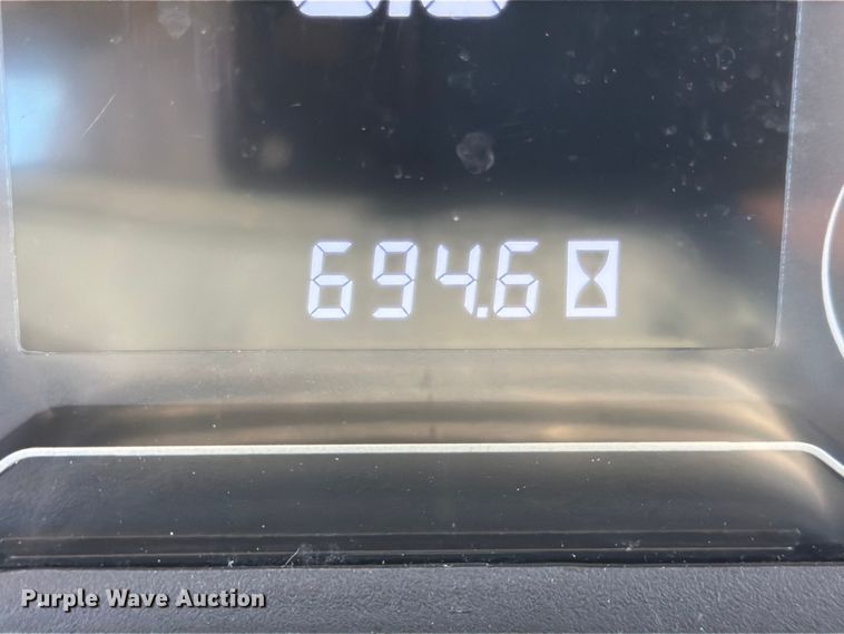 image for item ED5000 2022 John Deere 5115M MFWD tractor