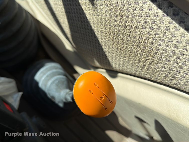 image for item ED5000 2022 John Deere 5115M MFWD tractor