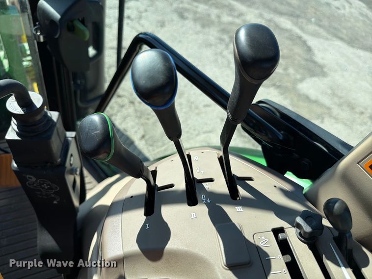 image for item ED5000 2022 John Deere 5115M MFWD tractor