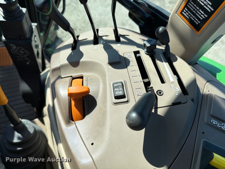 image for item ED5000 2022 John Deere 5115M MFWD tractor